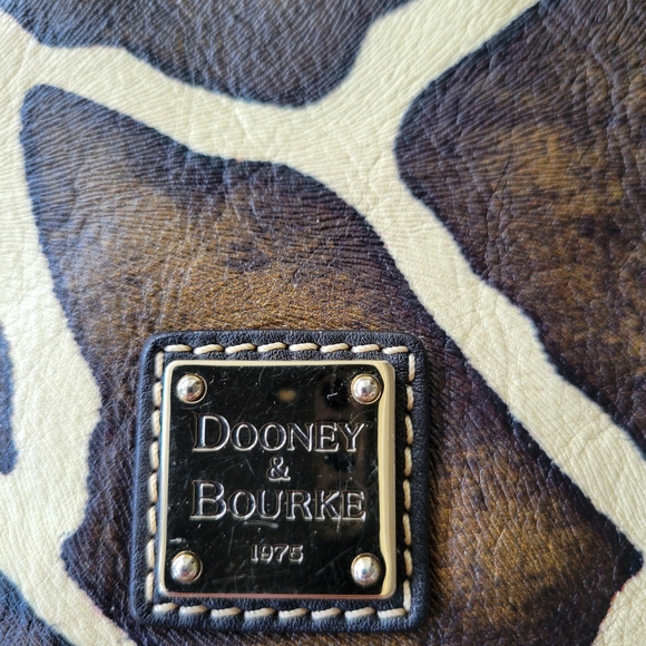 Dooney & Bourke Brown and Cream Giraffe Patterned Bag - Picture 2 of 10